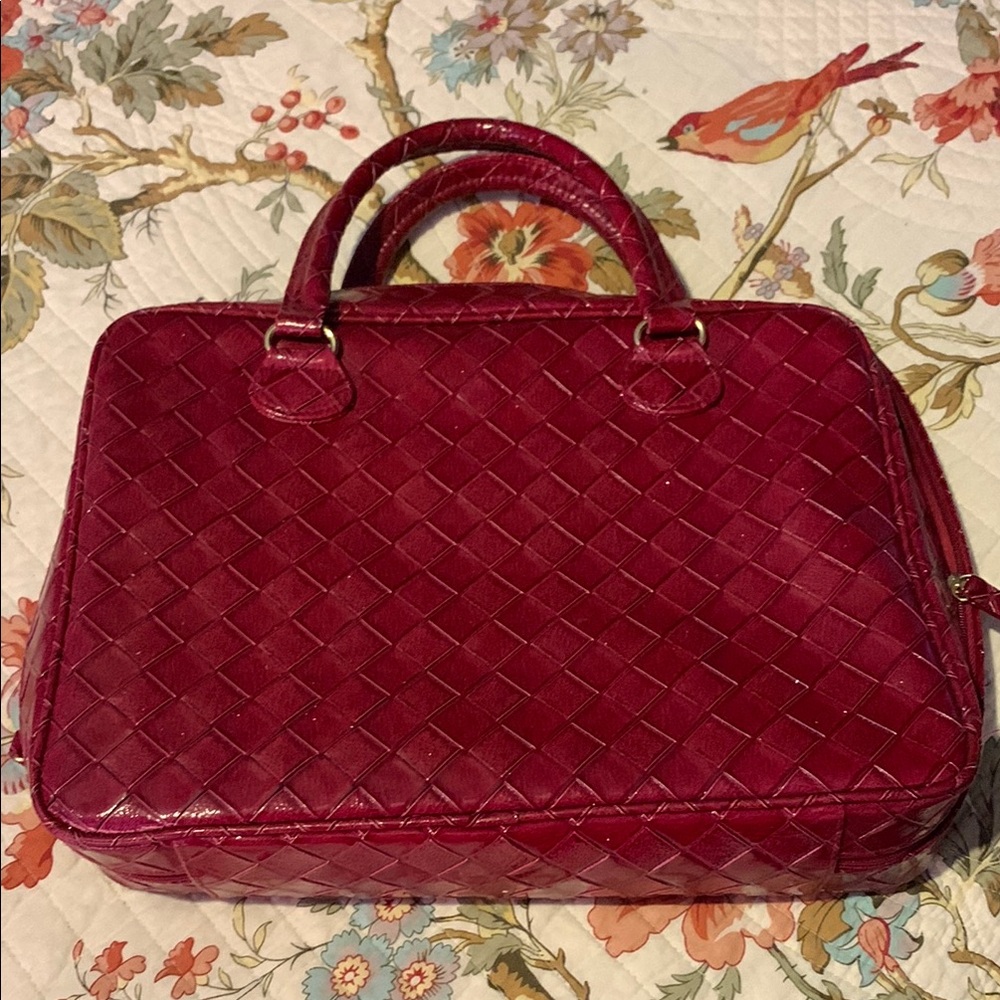 Elegant Red Woven Handbag/Tote for small computer/pad